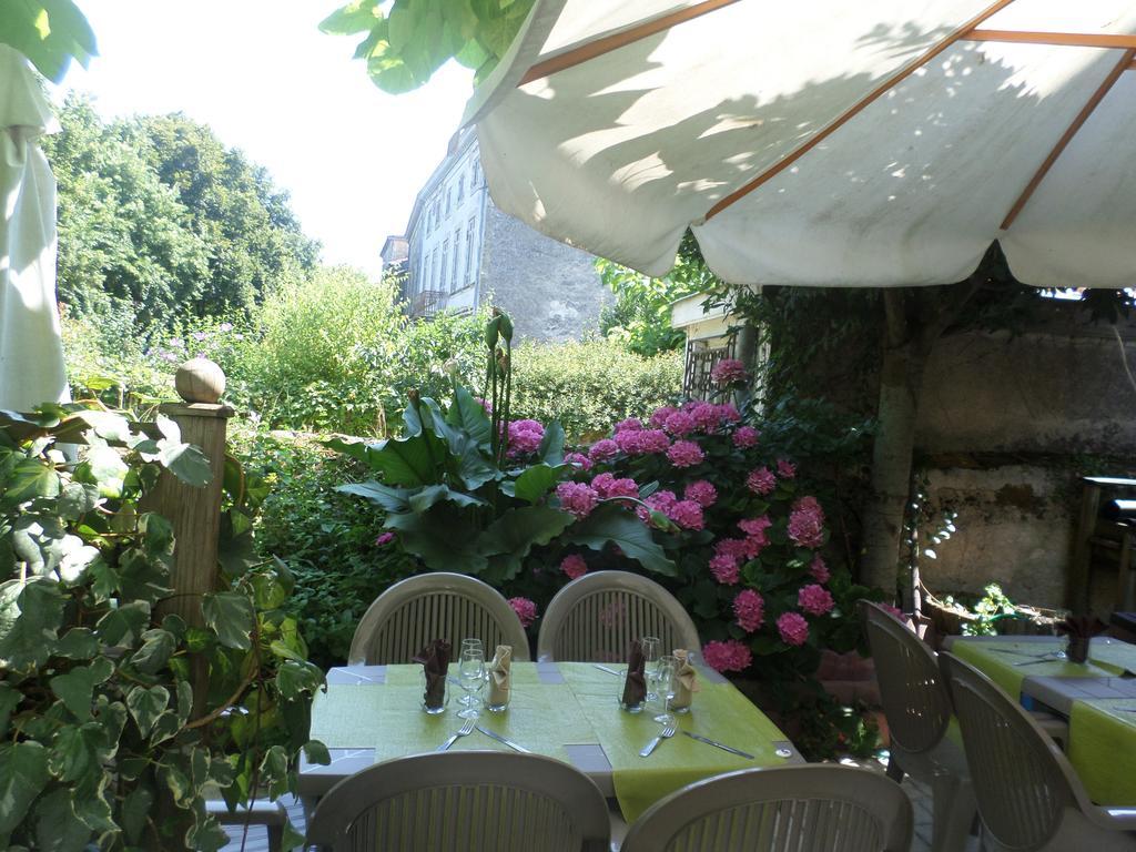 Appart'Hôtel Les Tilleuls Saint-Macaire Quarto foto