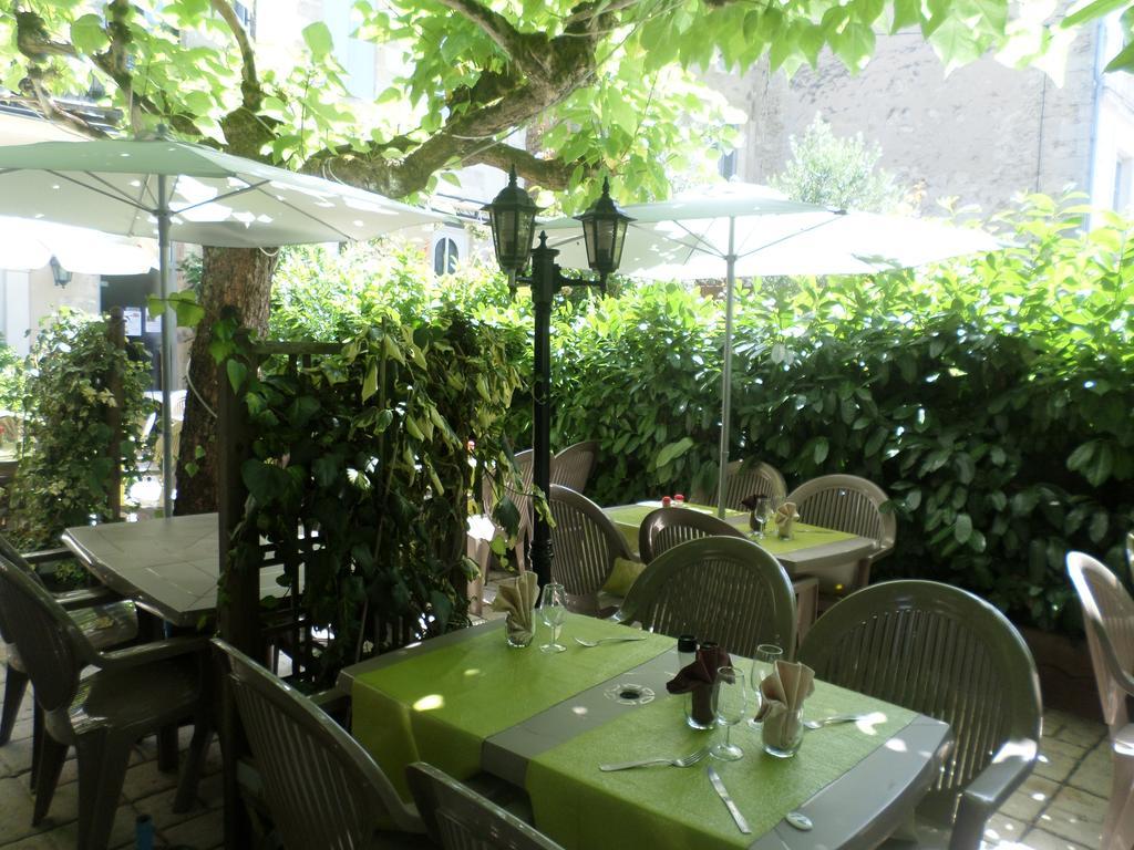Appart'Hôtel Les Tilleuls Saint-Macaire Exterior foto