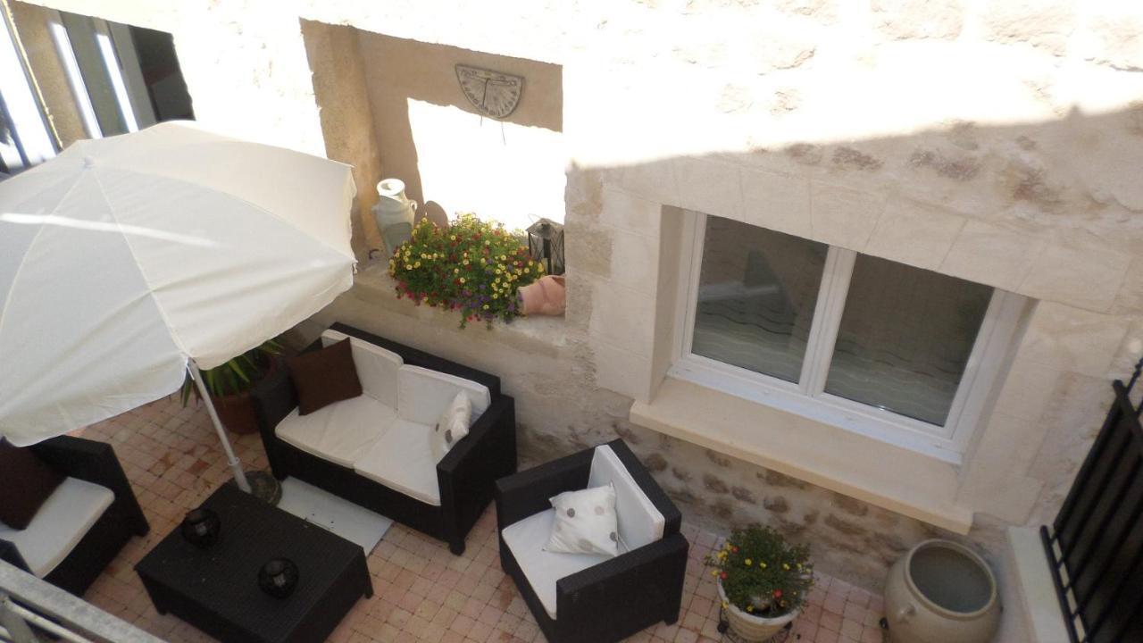 Appart'Hôtel Les Tilleuls Saint-Macaire Exterior foto